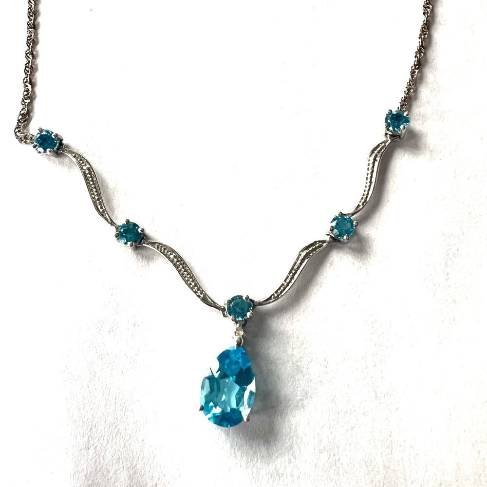 *SOLD* WOW - A stunner! - 10kt white gold and London blue topaz necklace (134-3)